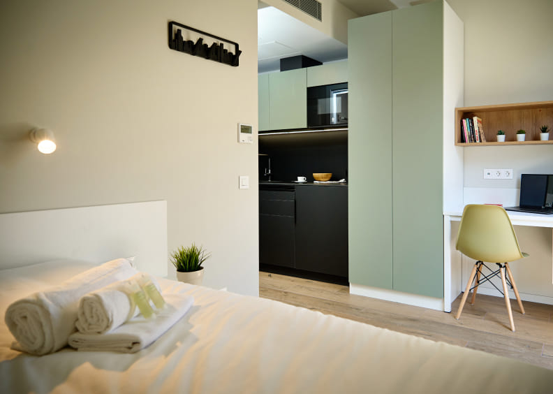 Individual Studio w/ kitchen (Large bed)